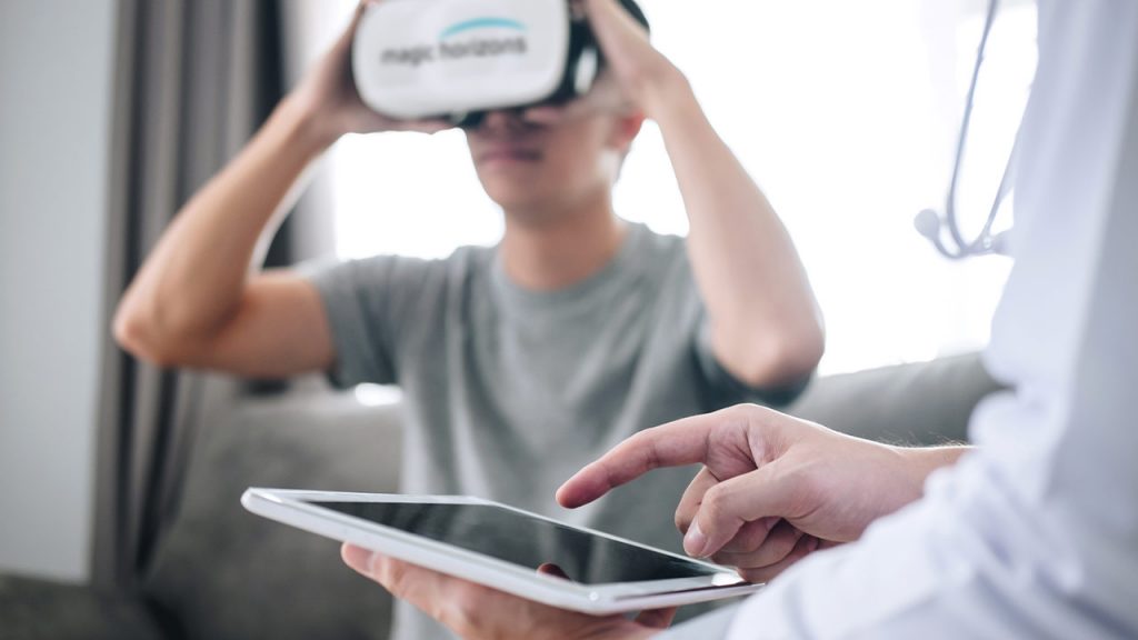 VR gegen Schmerzen und Angst: Warum Kliniken auf immersive Medizin setzen